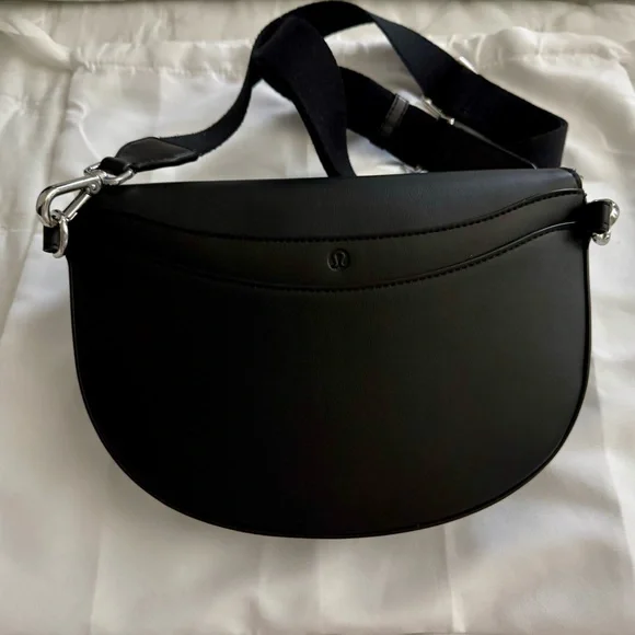 Lululemon Cactus Leather Alternative Saddle Crossbody Bag 2L - Picture 3 of 8